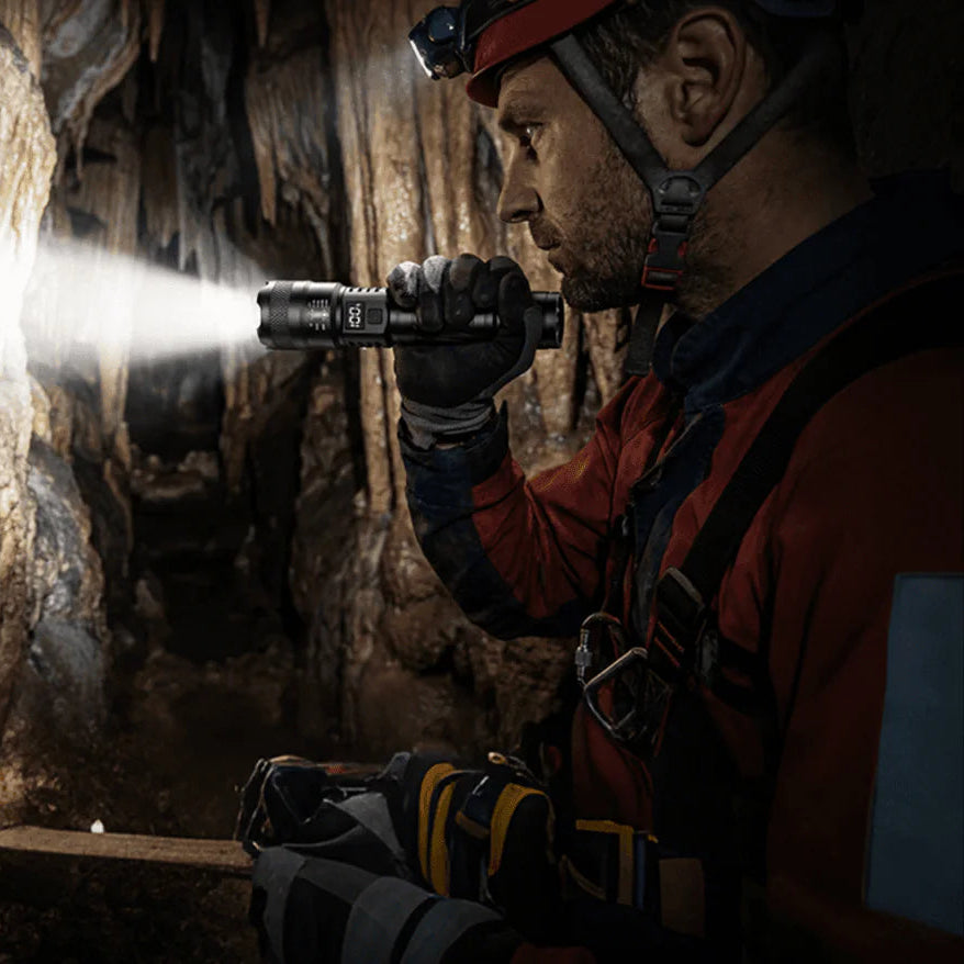 Linterna con zoom superbrillante impermeable